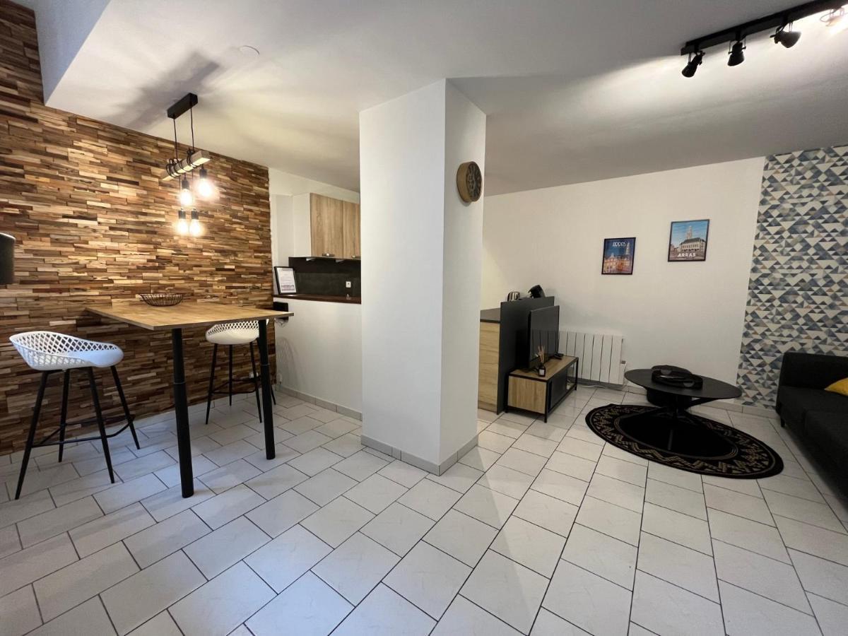 Superbe Appartement En Centre Ville D'Arras Buitenkant foto